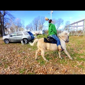 Meet your Posher, Bethany